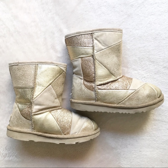 UGG Patchwork Classic Boot - Picture 4 of 12
